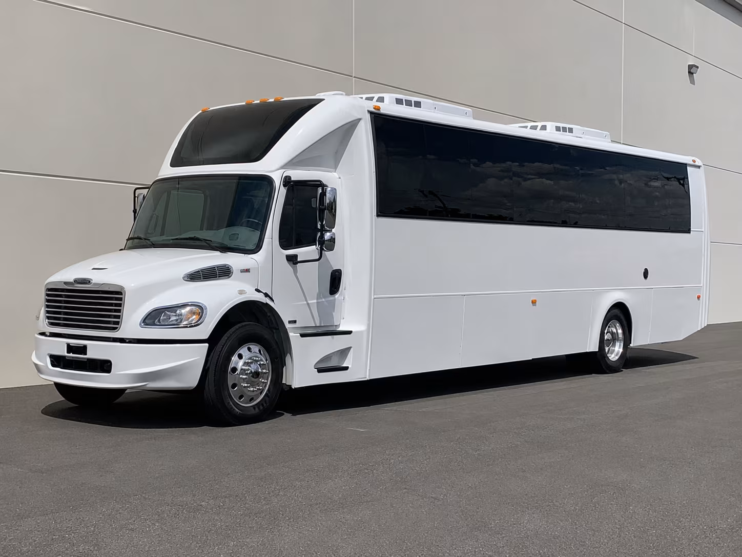 Rent a Bus to Dallas Love Field