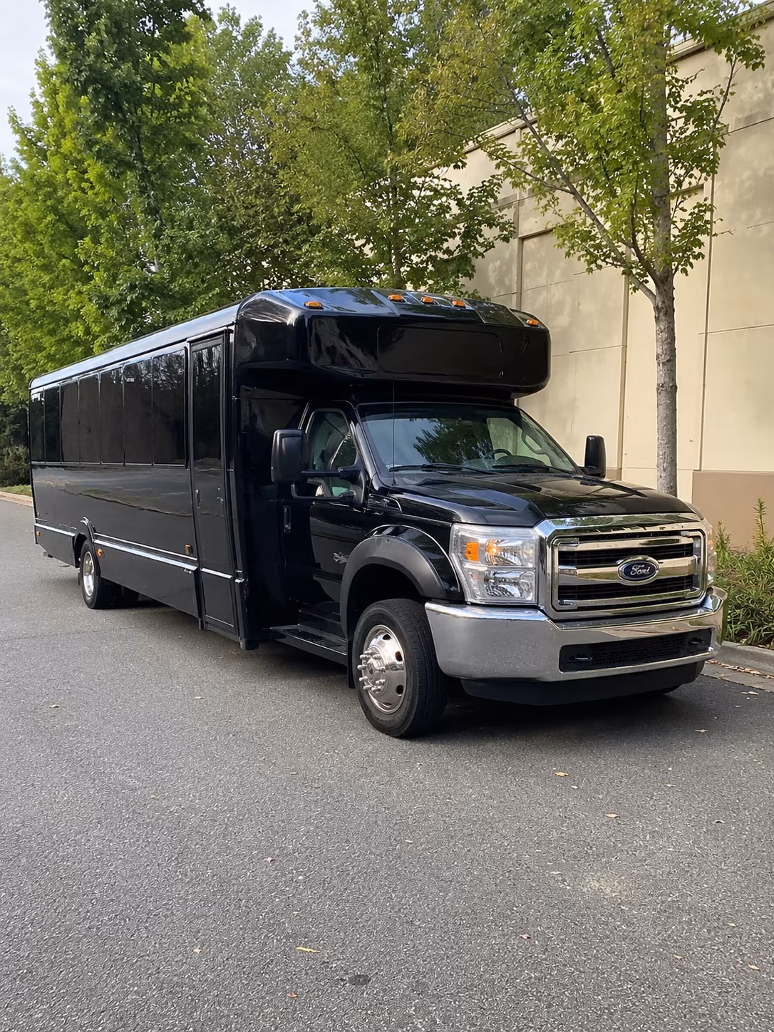 Carrollton Winery Tour & Pub Crawl Transportation