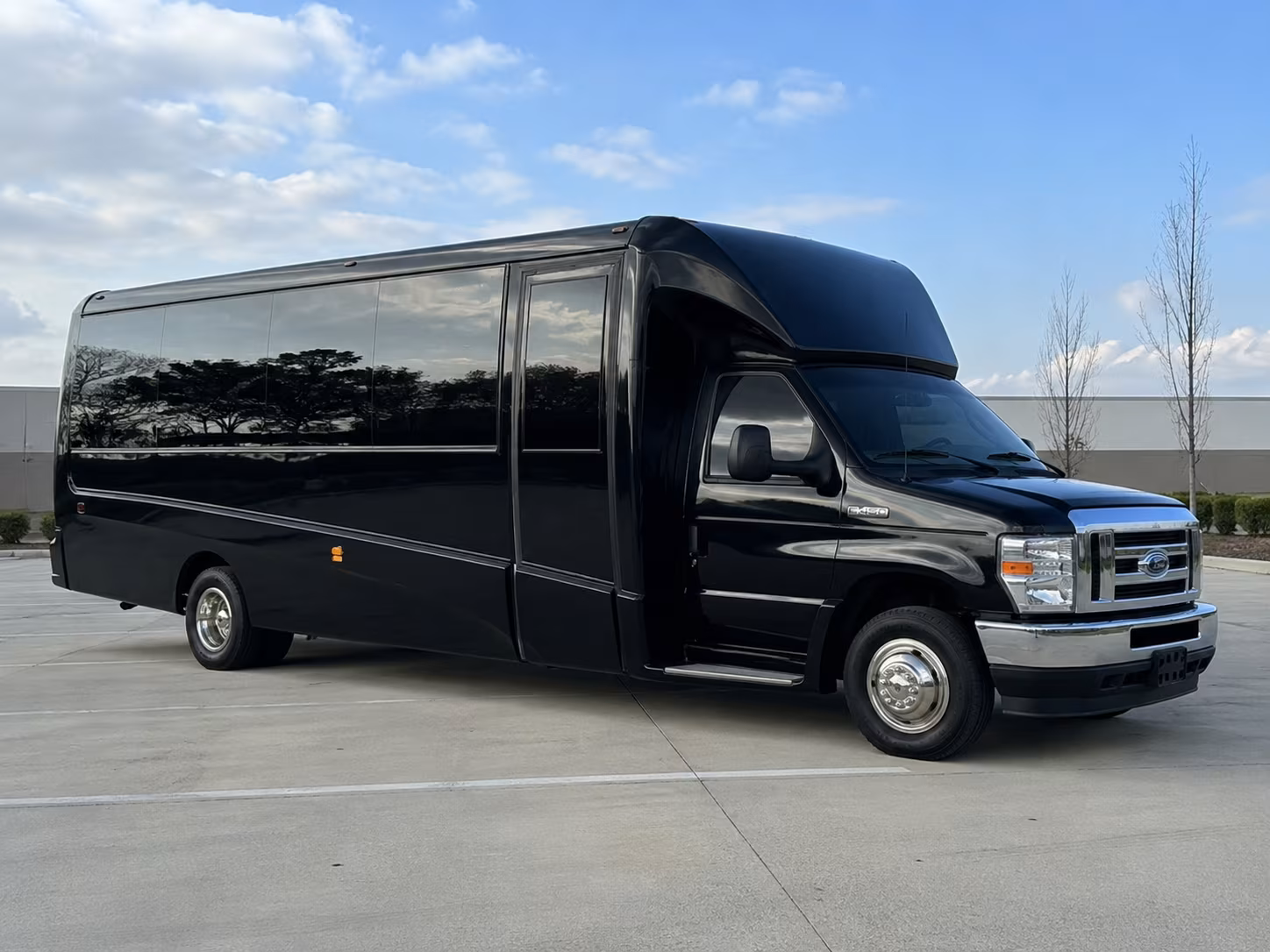 Dallas Airport Shuttle & Transportation party bus exterior