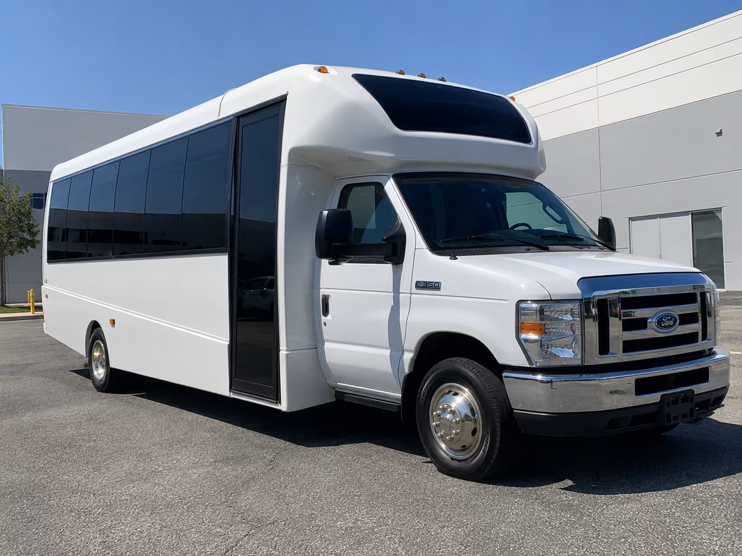 Dallas Airport Shuttle & Transportation party bus exterior