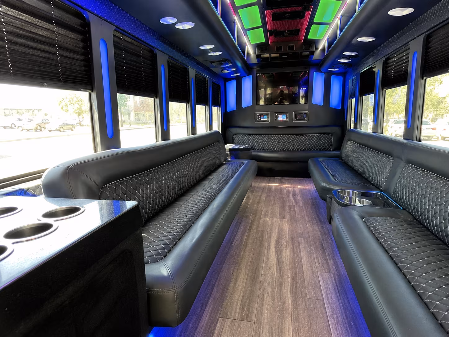 Dallas Birthday, Sweet 16, & Quinceañera Transportation group transportation
