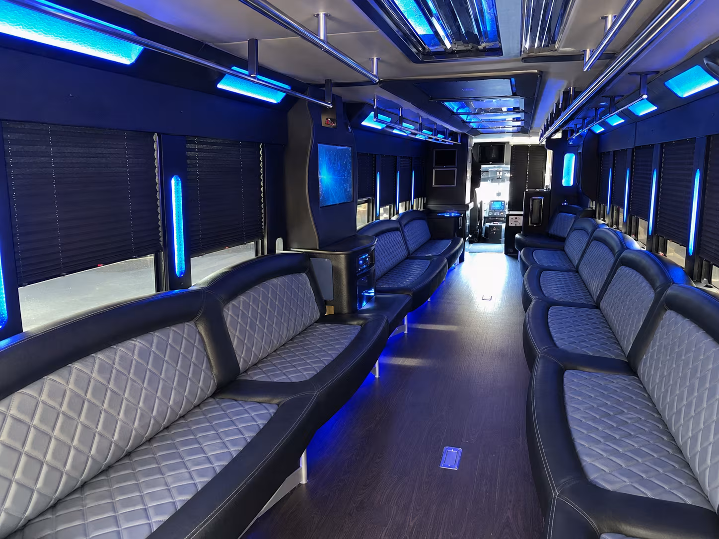 Dallas Winery Tour & Pub Crawl Transportation party bus exterior