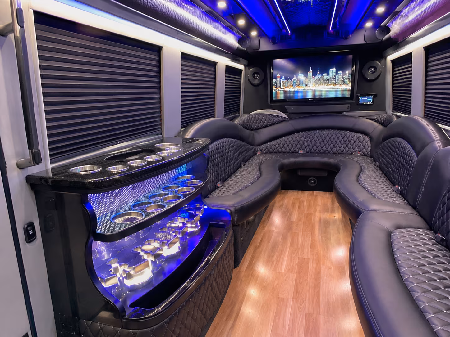 Dallas Winery Tour & Pub Crawl Transportation party bus exterior