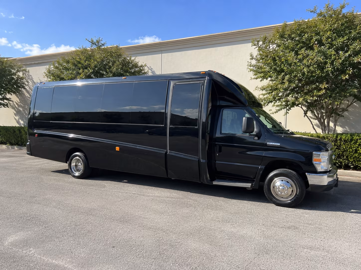 Dallas Winery Tour & Pub Crawl Transportation route planning