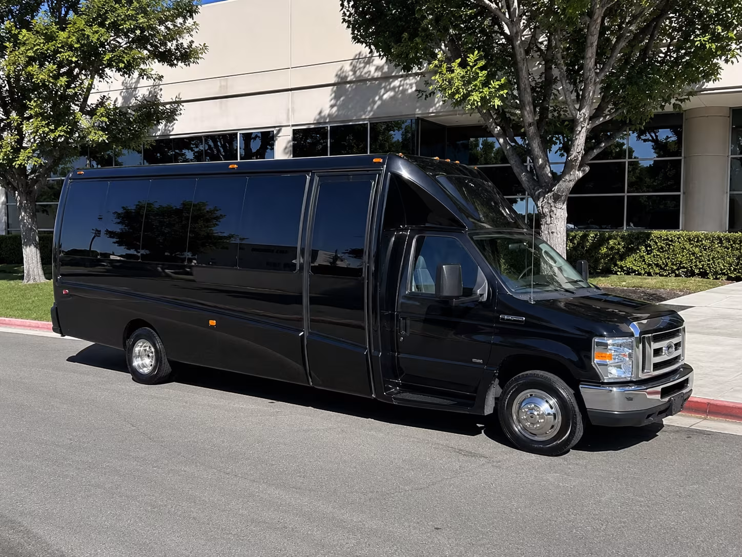Irving Birthday, Sweet 16, & Quinceañera Party Bus Rentals